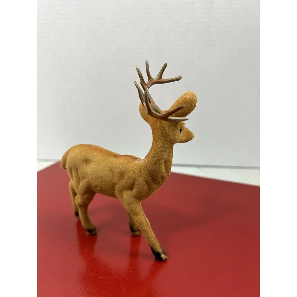 Vintage Flocked Deer‎ Buck